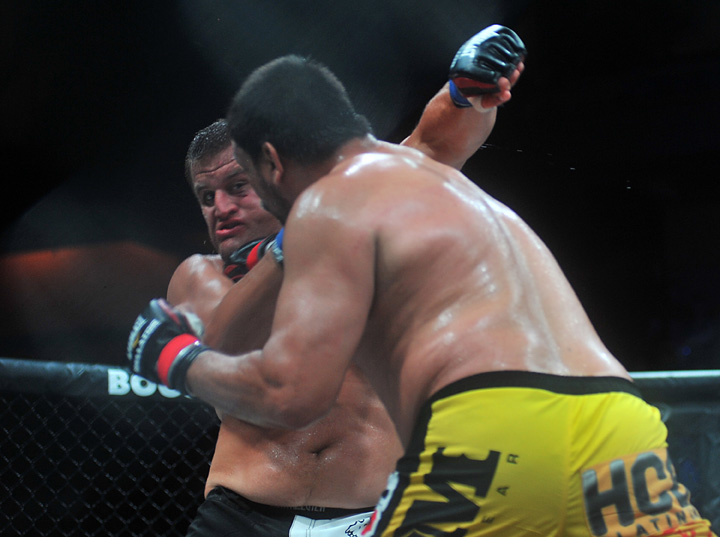 Cole_Konrad_vs._Paul_Buentello_2.JPG