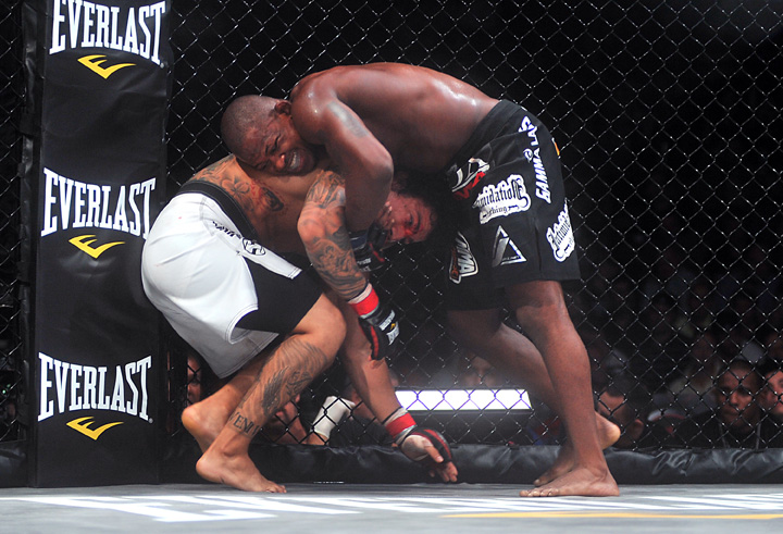 Juan_Barrantes_vs._Rene_Nazare_2.JPG